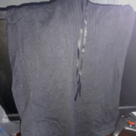 Old Navy - Picture 3 of 3